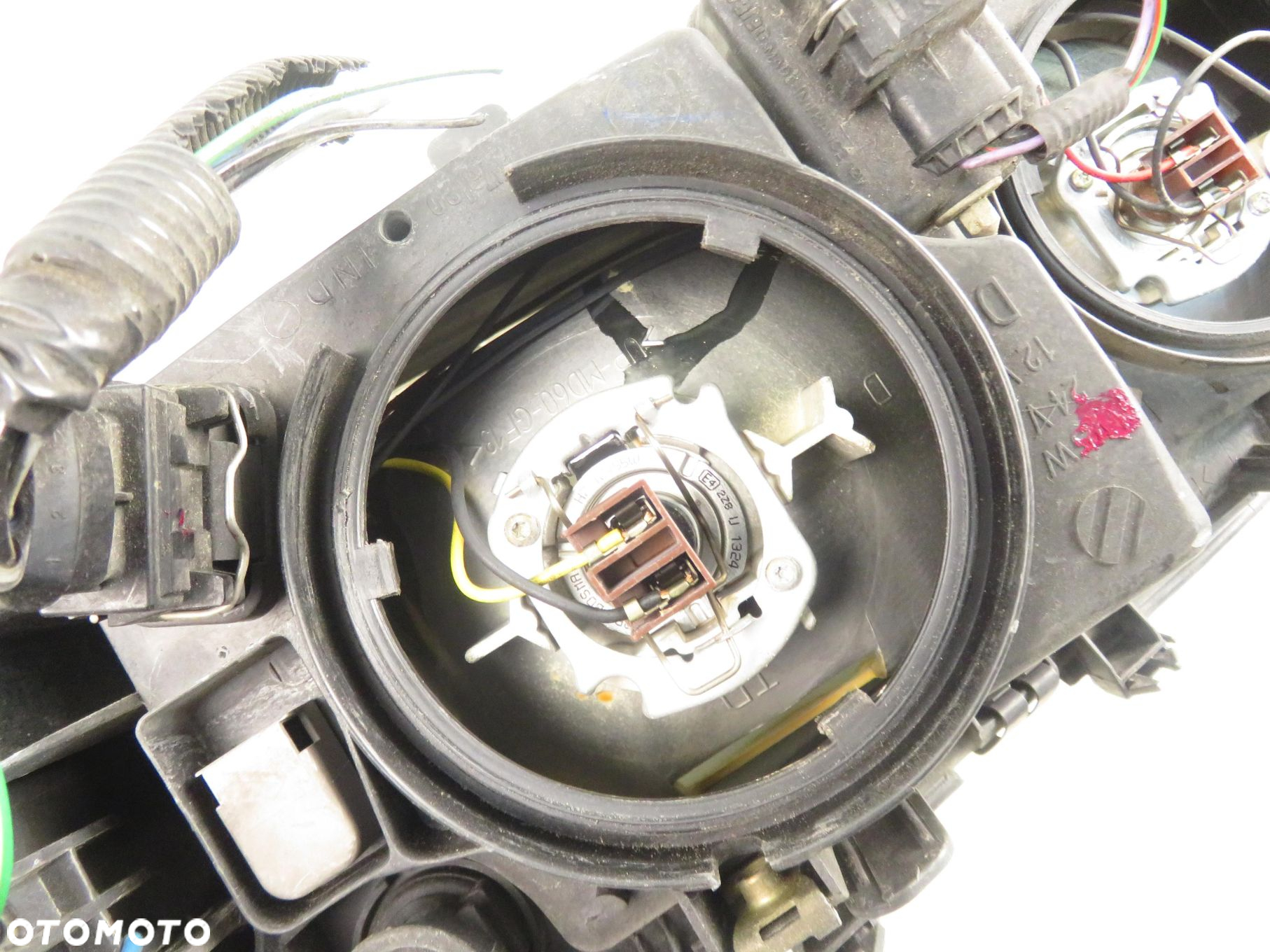 LAMPA PRAWA PRZEDNIA VOLVO S80 I - 12