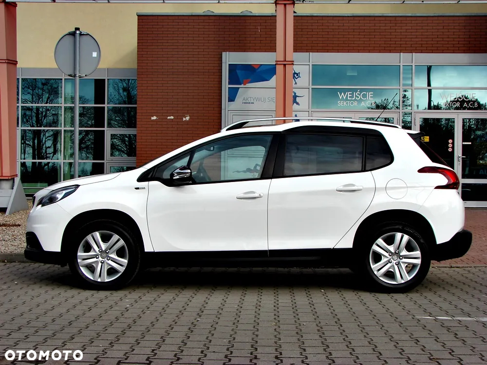 Peugeot 2008 1.2 Pure Tech Style EU6 - 3