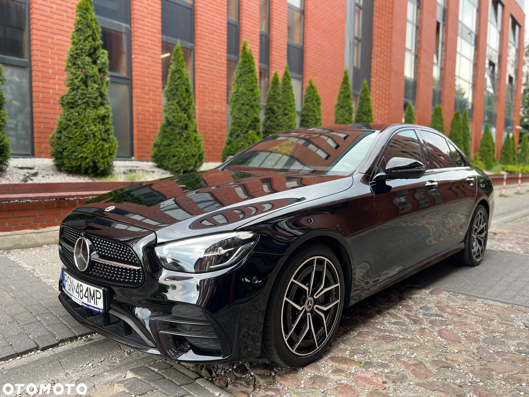 Mercedes-Benz Klasa E 220 d 9G-TRONIC AMG Line - 23
