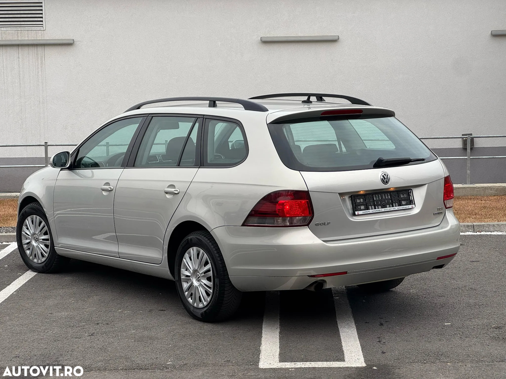 Volkswagen Golf 1.6 TDI DPF BMT Trendline - 12