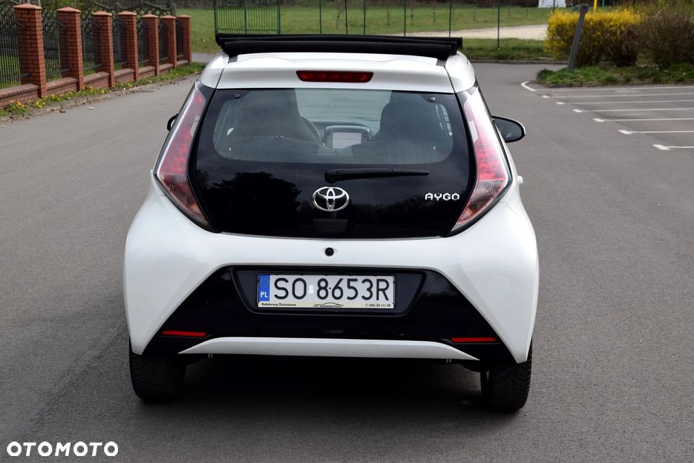 Toyota Aygo x-play - 6