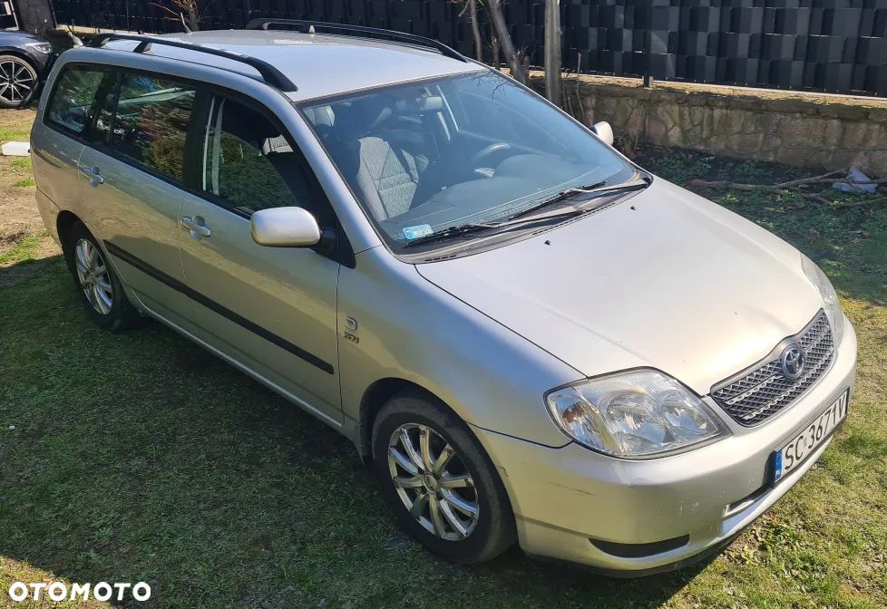 Toyota Corolla - 2
