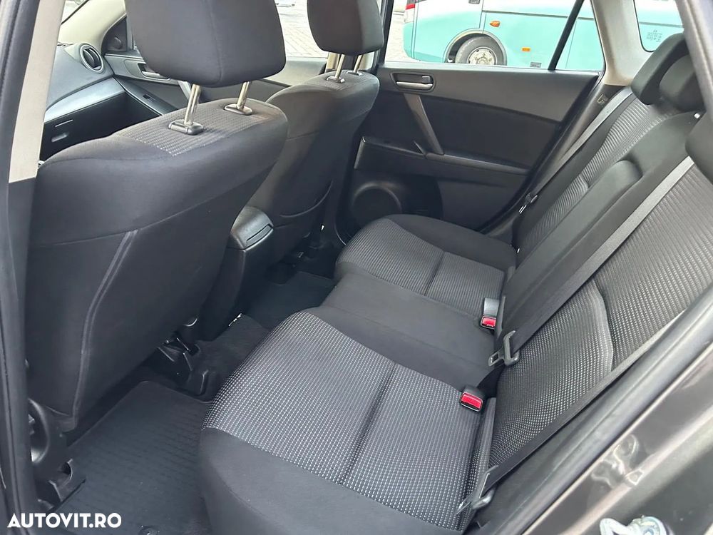Mazda 323 - 4