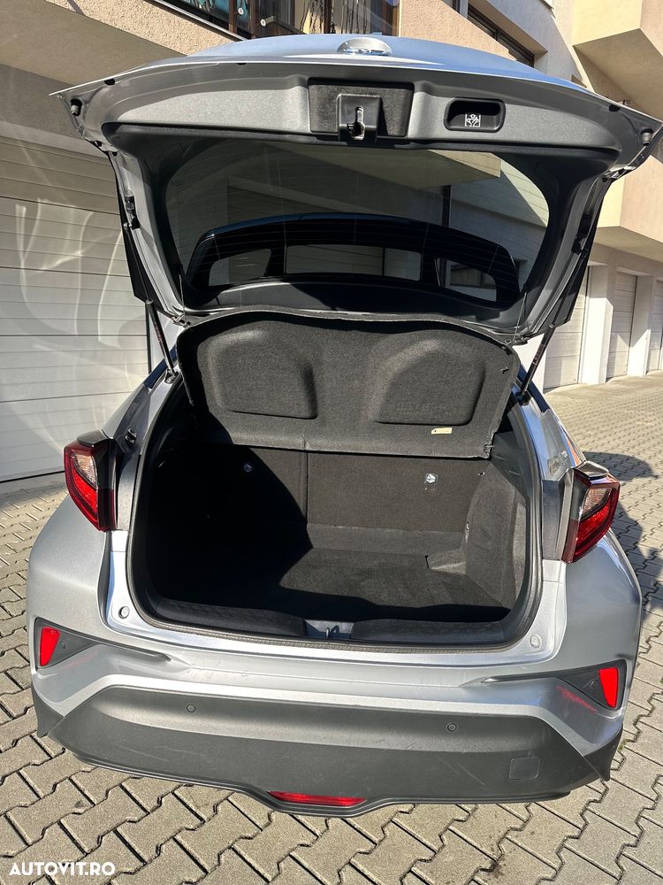 Toyota C-HR 1.8 HSD 4x2 CVT C-lassy LED - 11