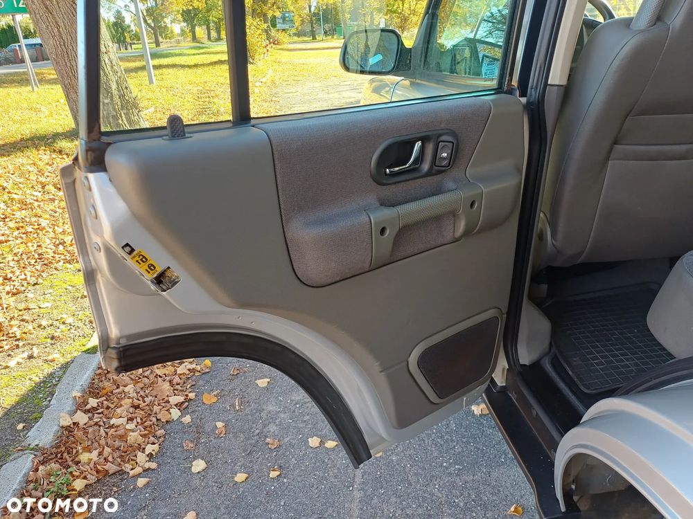 Land Rover Discovery - 31