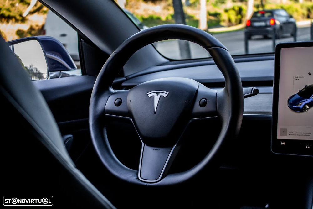 Tesla Model 3 Long-Range Dual Motor AWD - 26