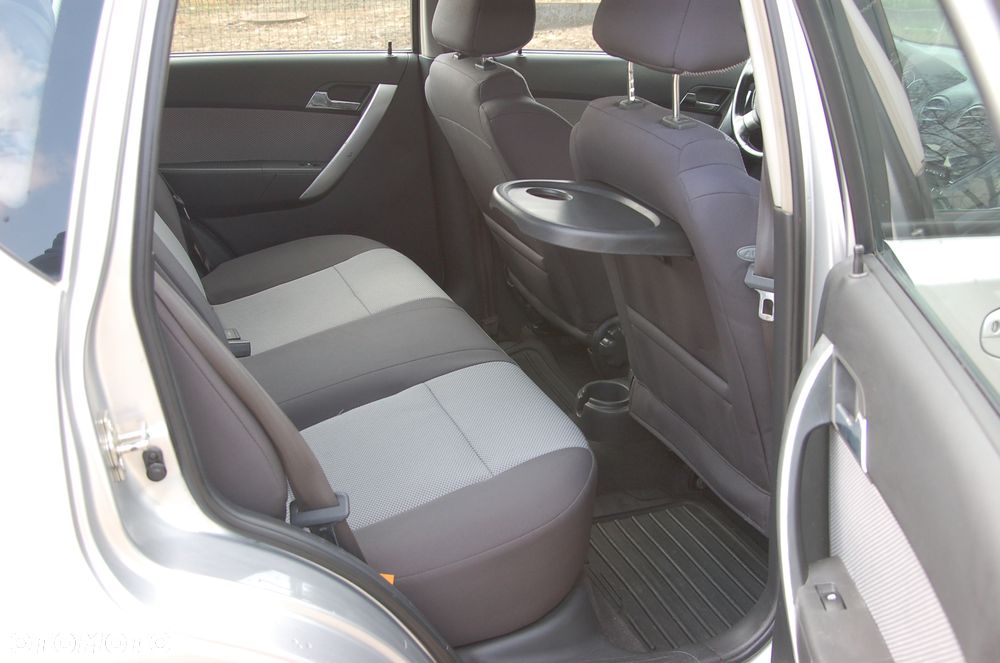 Chevrolet Aveo 1.4 16V LT - 28