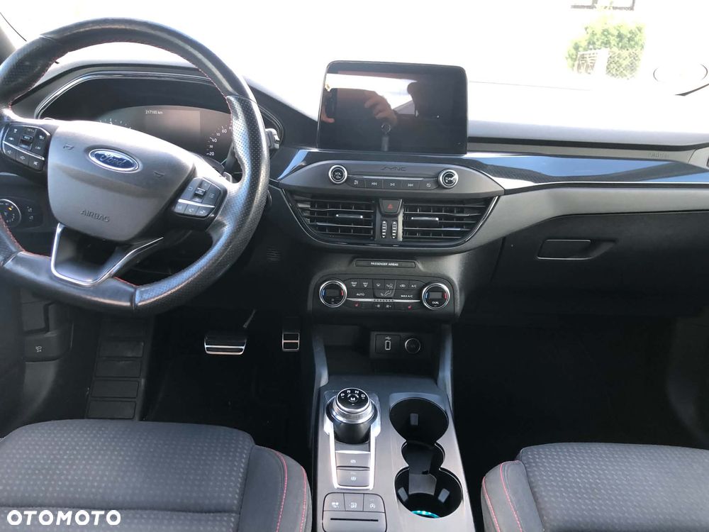Ford Focus 2.0 EcoBlue ST-Line - 29