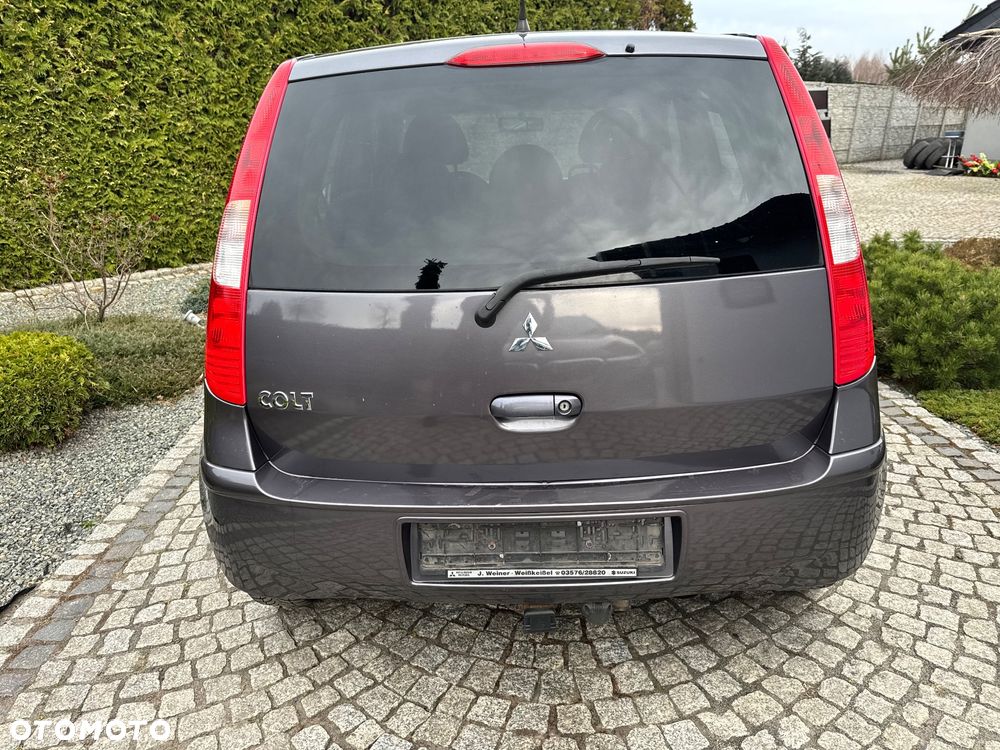 Mitsubishi Colt - 15