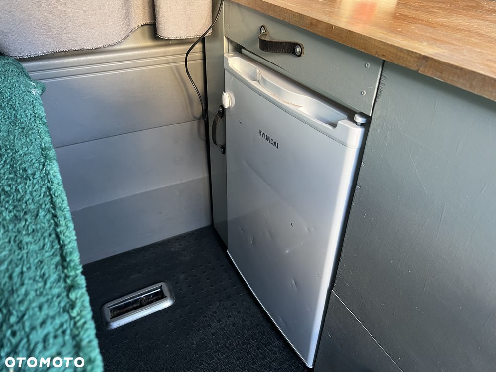 Volkswagen Transporter Shuttle Lang - 18