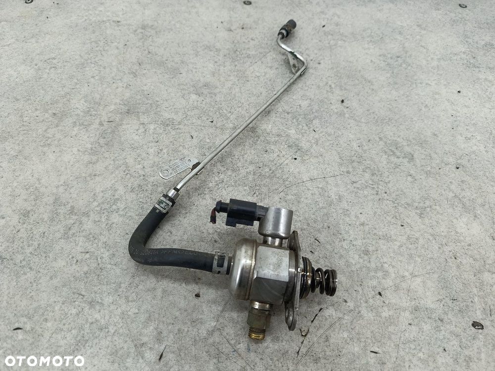 POMPA WYSOKIEGO CIŚNIENIA BENZYNA VW PASSAT B6 06H127025G 0261520049  BOSCH - 1