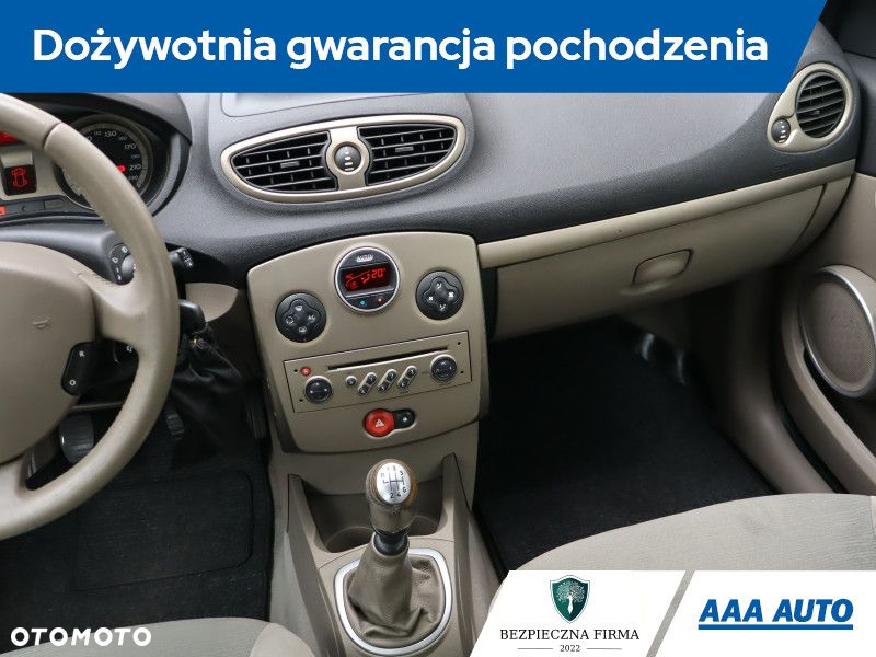 Renault Clio - 9