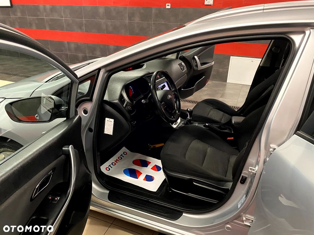 Kia Ceed 1.6 GDI Platinum Edition - 16