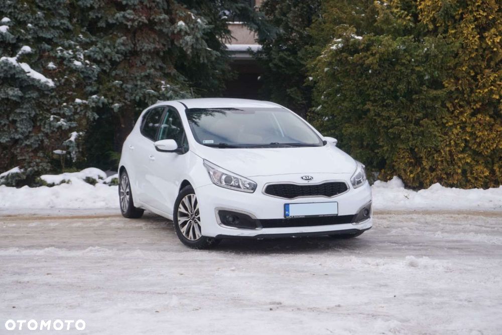Kia Ceed 1.6 GDI L - 3