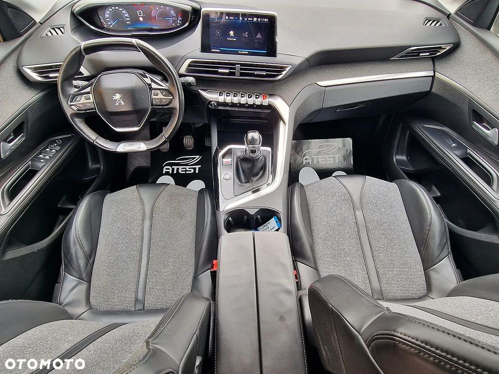 Peugeot 5008 1.2 PureTech Allure S&S - 9