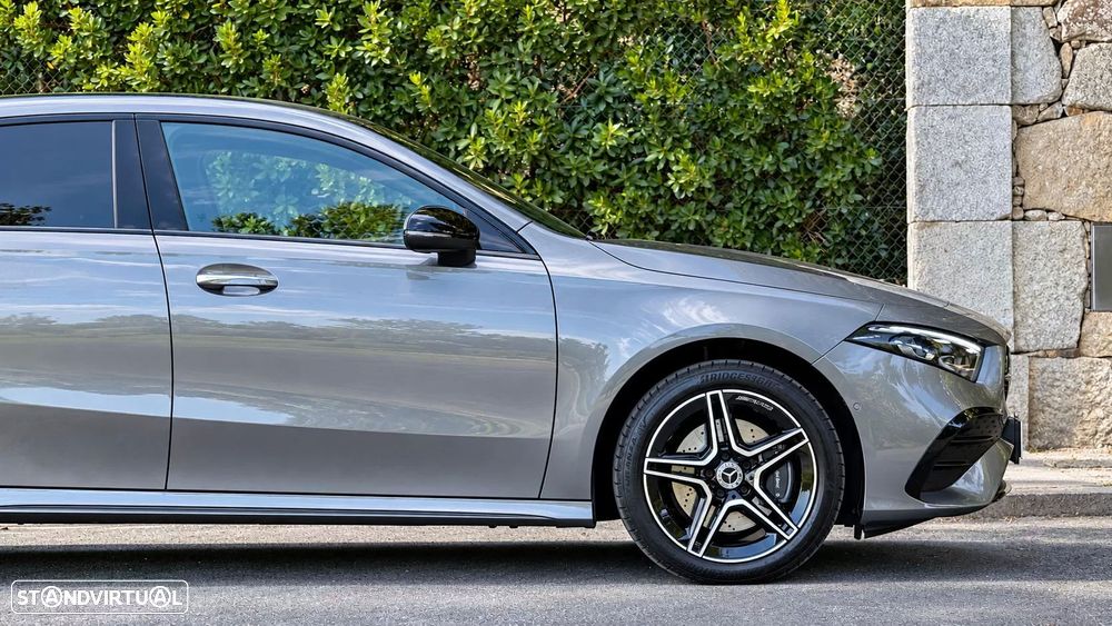 Mercedes-Benz A 250 Limousine e 8G-DCT AMG Line - 11
