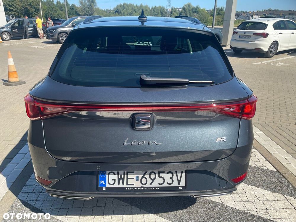 Seat Leon Sportstourer 2.0 TDI FR DSG - 9