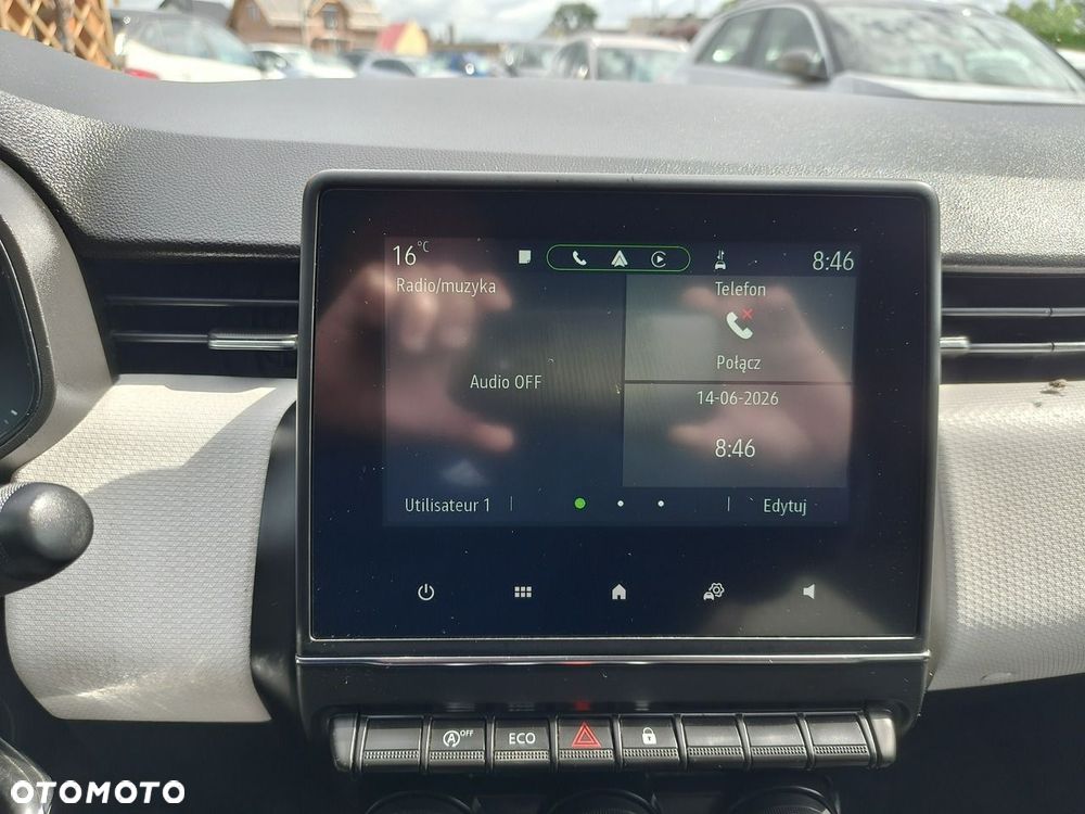 Renault Clio - 10