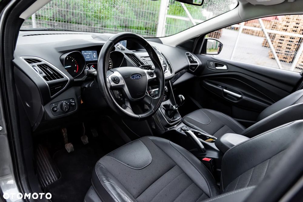 Ford Kuga 2.0 TDCi 2x4 SYNC - 17