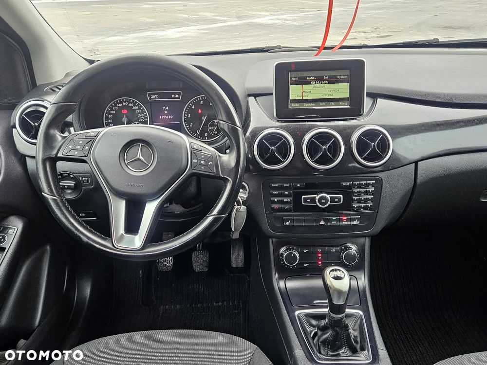 Mercedes-Benz Klasa B 180 (BlueEFFICIENCY) - 10