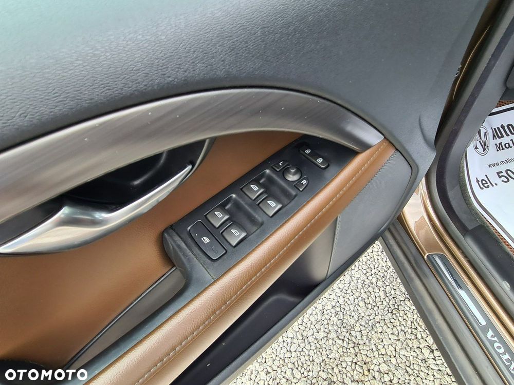 Volvo XC 70 D4 Geartronic Kinetic - 27