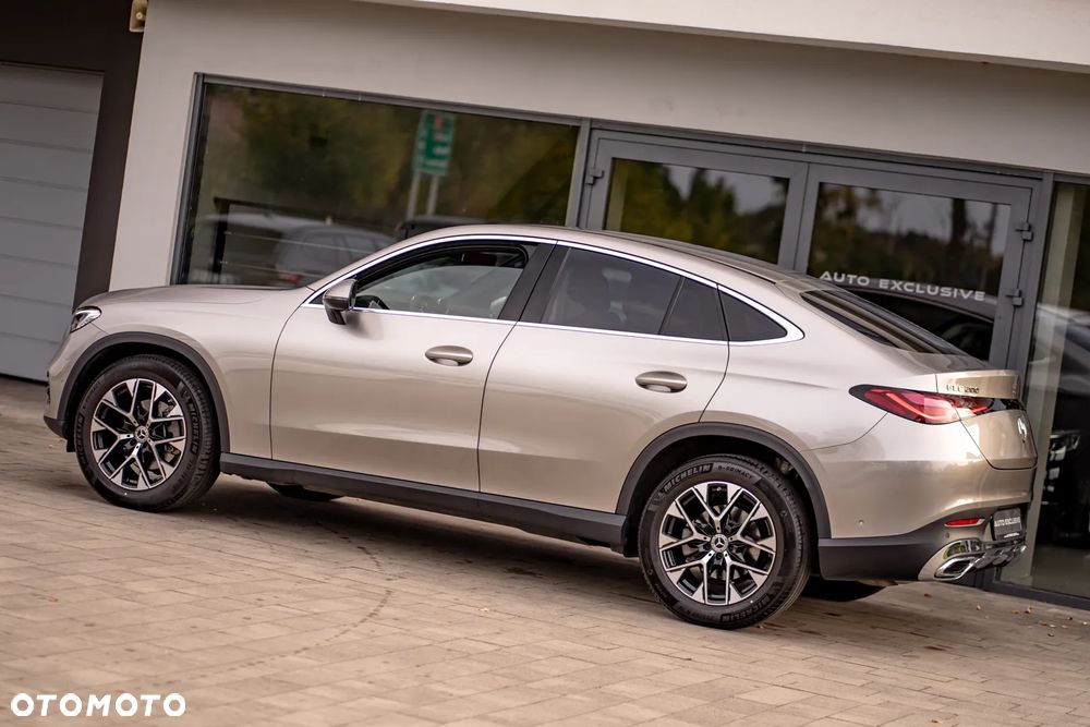 Mercedes-Benz GLC 200 4Matic 9G-TRONIC Edition Avantgarde - 18