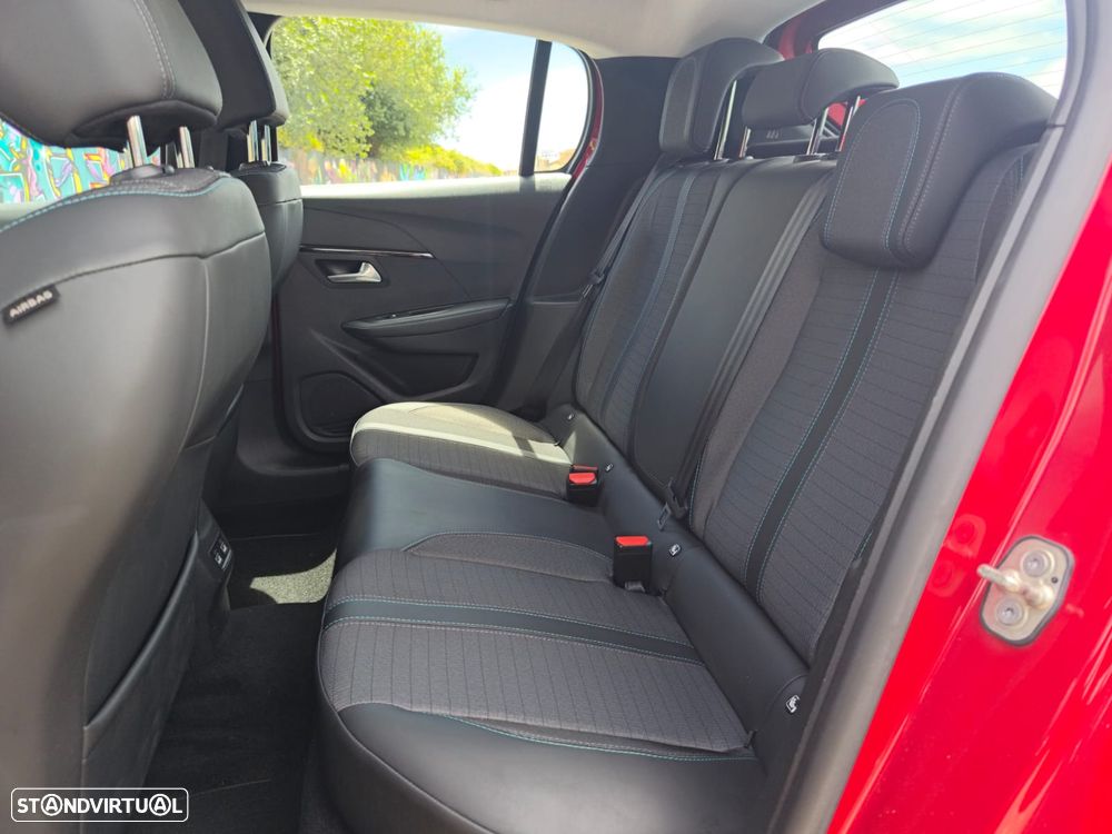 Peugeot e-208 Allure - 5
