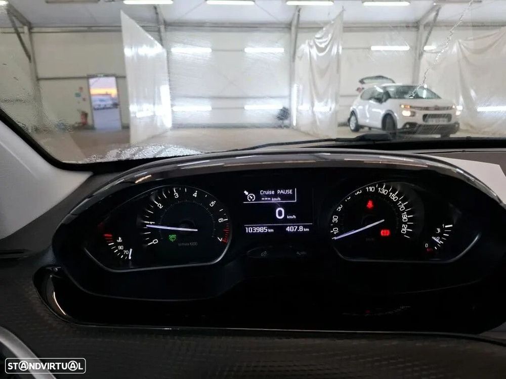Peugeot 208 1.2 PureTech Allure - 5