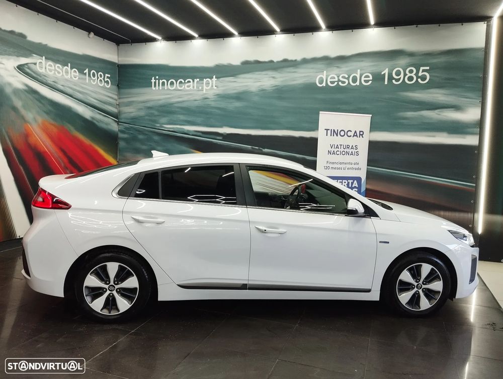 Hyundai Ioniq 1.6 GDI PHEV Tech - 4