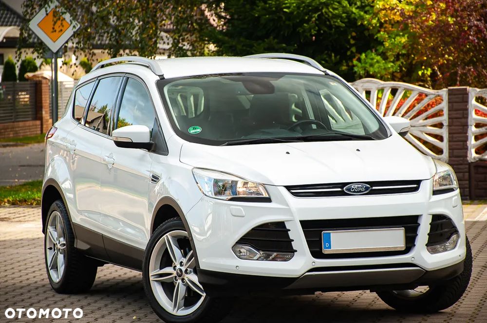 Ford Kuga 1.5 EcoBoost TITANIUM - 1