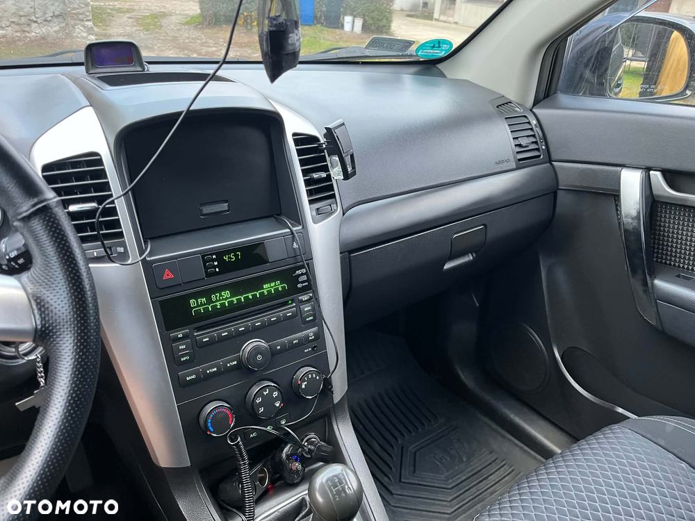 Chevrolet Captiva - 15