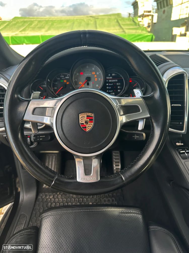 Porsche Cayenne S Hybrid - 21