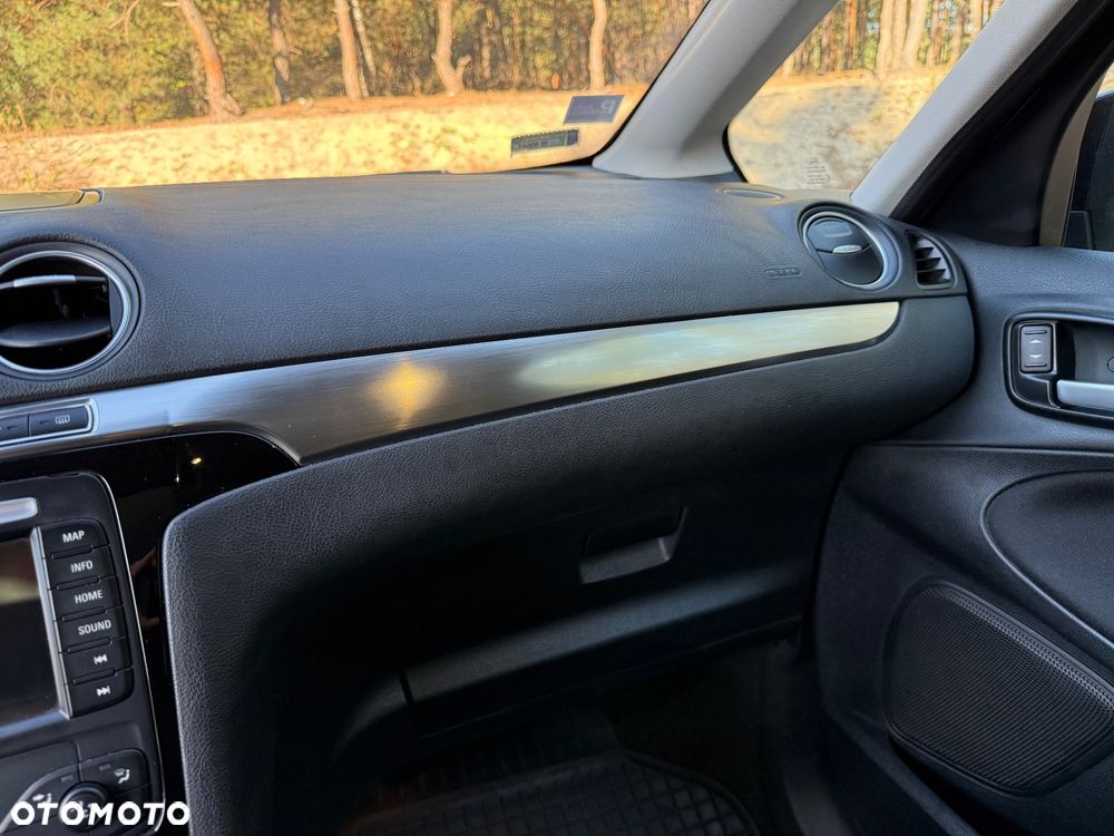 Ford S-Max 2.0 TDCi DPF Trend - 33