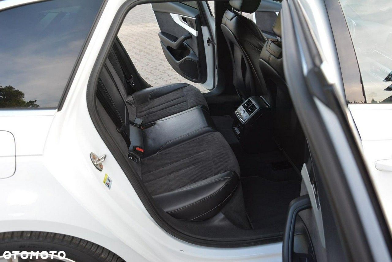 Audi A4 Avant 2.0 TDI ultra S tronic sport - 16