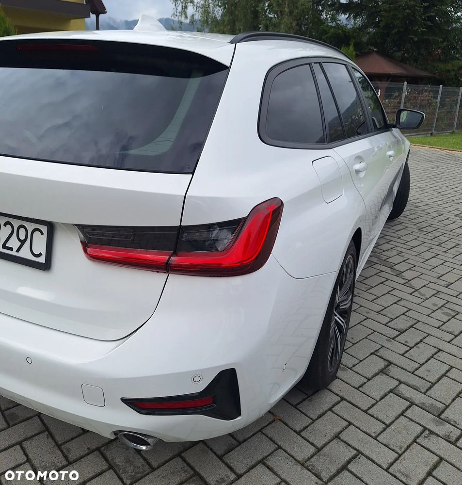 BMW Seria 3 330i xDrive Sport Line sport - 15