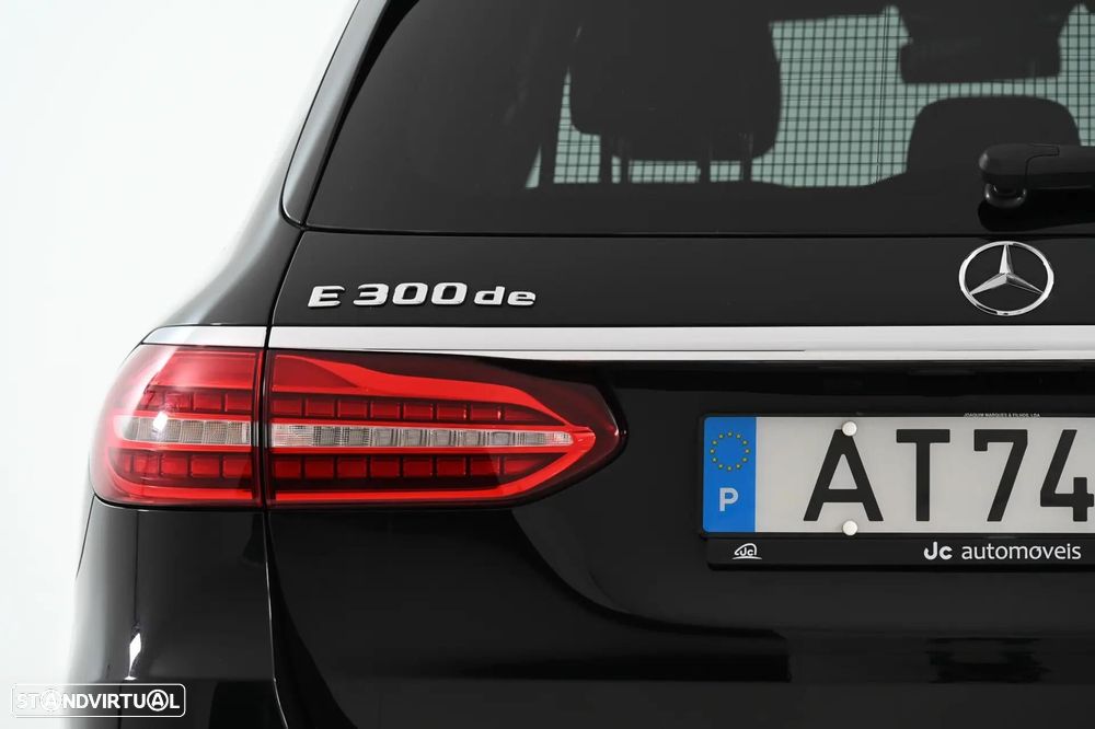 Mercedes-Benz E 300 de AMG Line - 10