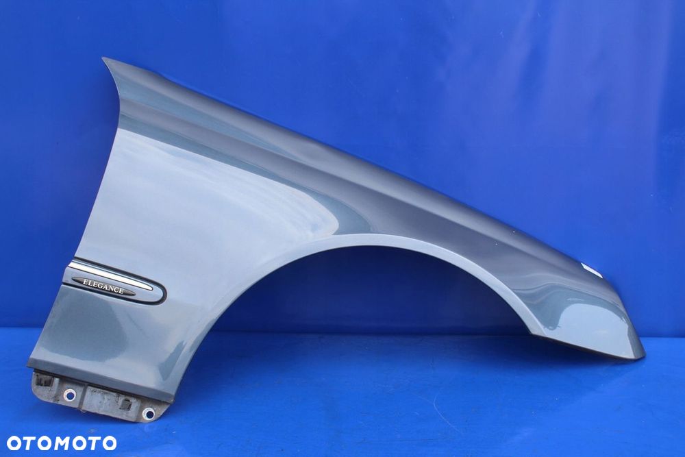 Błotnik przód przedni prawy Mercedes CLK W209 C209 kolor C357 bez szpachli - 1