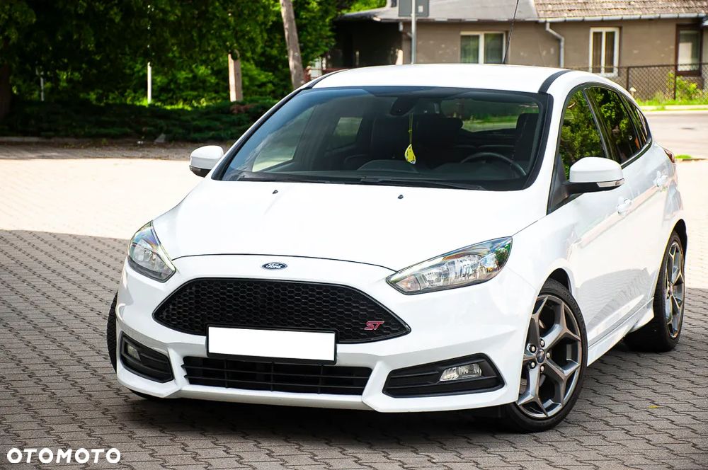 Ford Focus 2.0 TDCi ST mit Leder-Exclusiv-Paket - 7