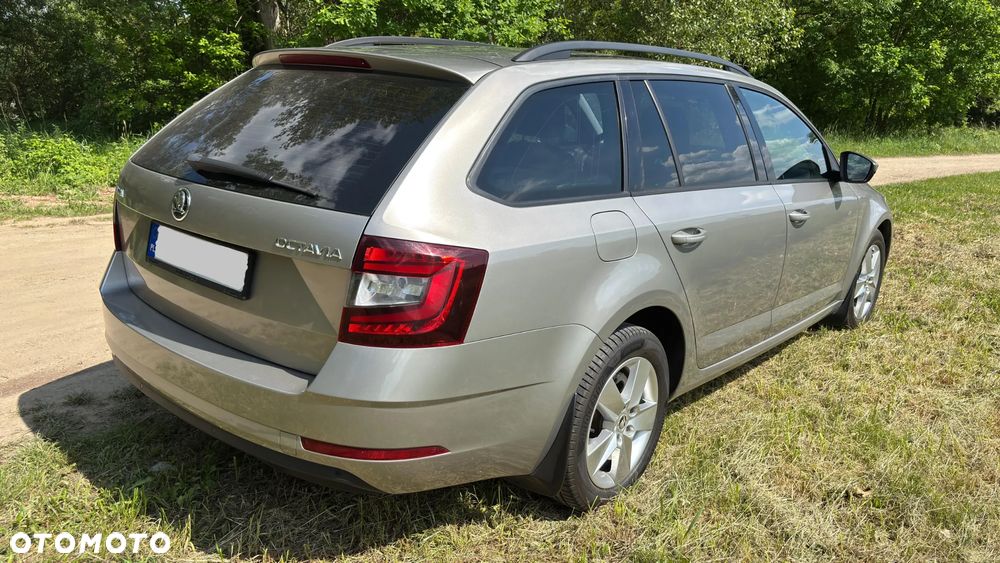 Skoda Octavia 1.4 TSI Ambition DSG - 4