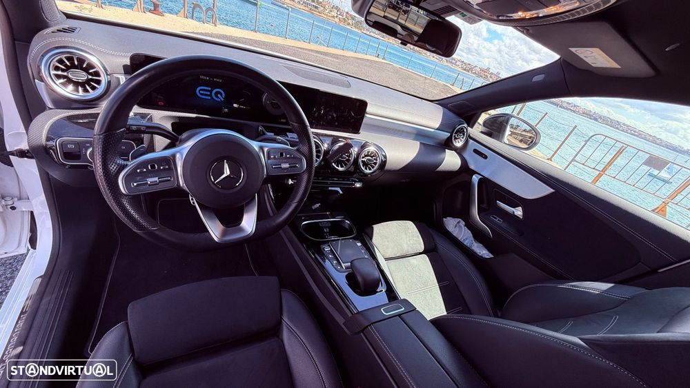 Mercedes-Benz A 250 e AMG Line - 10
