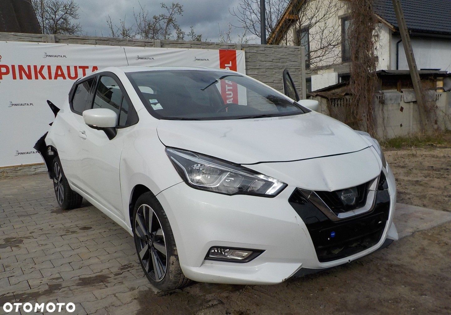 Nissan Micra - 1
