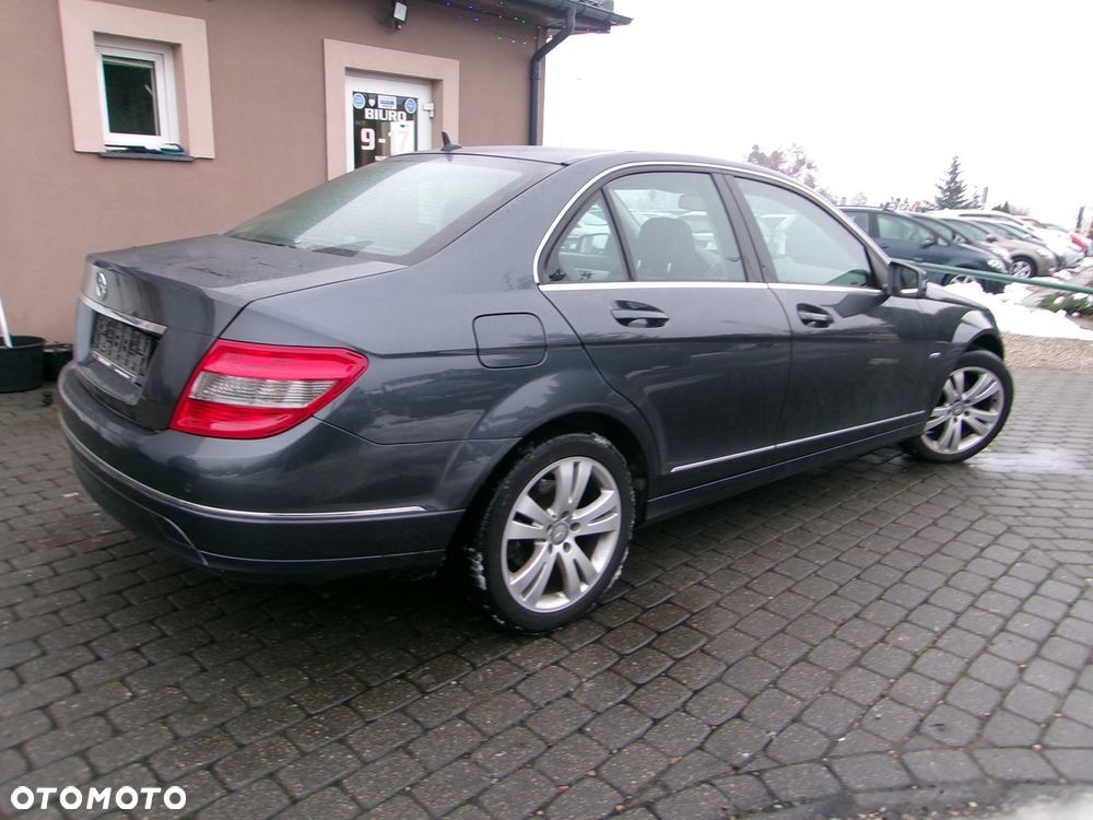 Mercedes-Benz Klasa C - 2