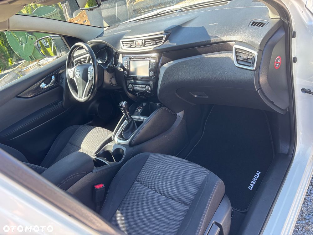 Nissan Qashqai 1.6 DCi 4x4 Tekna - 11