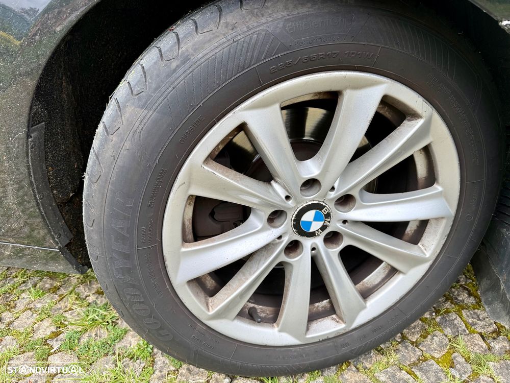 BMW 520 d Auto 129g - 24