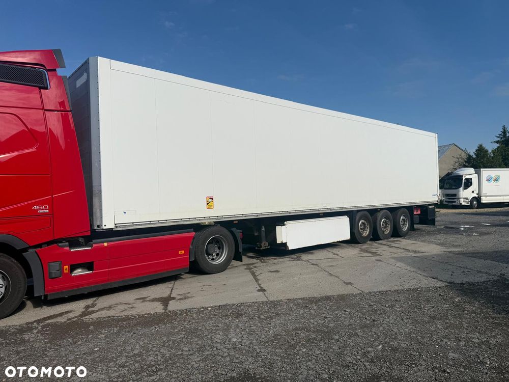 Schmitz Cargobull SKO 24 - 2