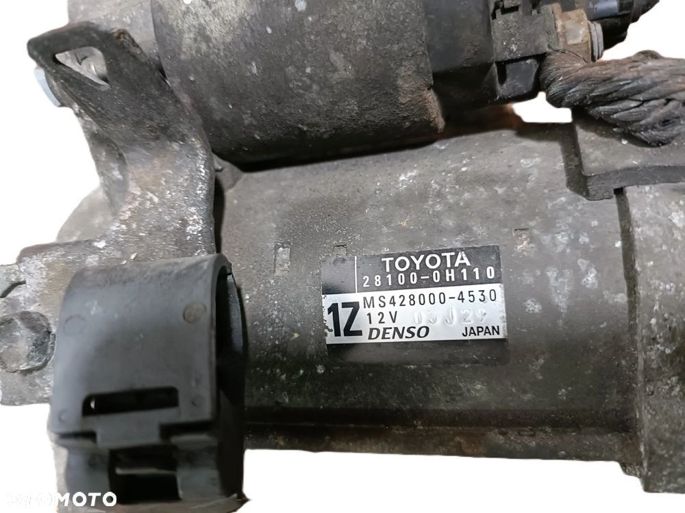 TOYOTA AVENSIS T25 03-09 r. 2,0 B rozrusznik DENSO 28100-0H110 + - 3