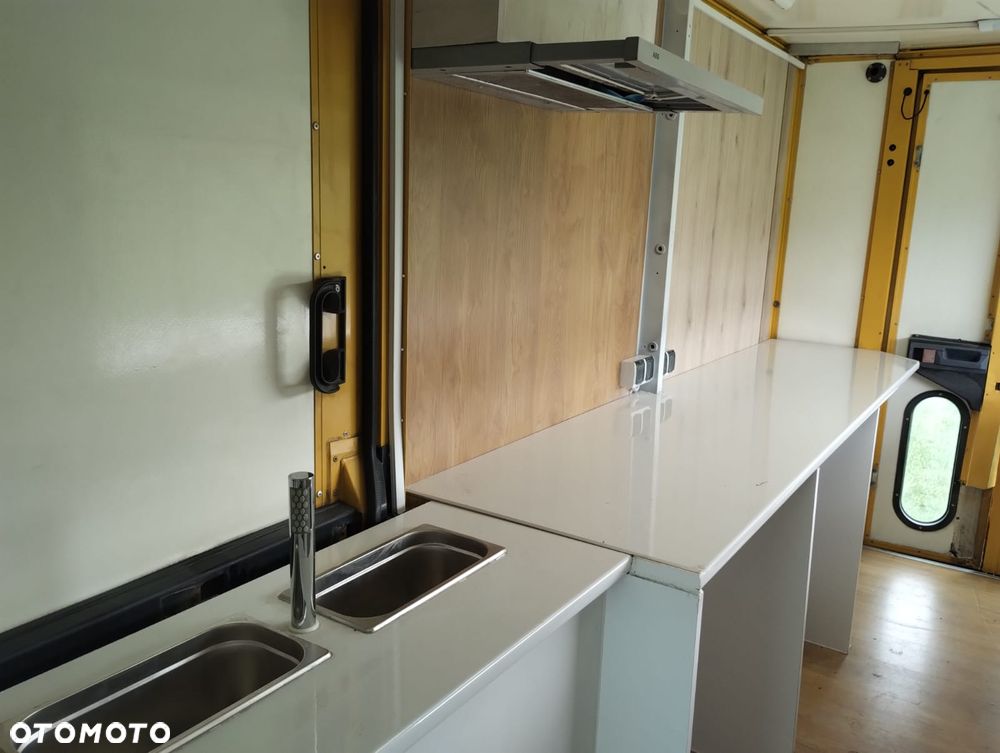 Mercedes-Benz Sprinter 308 CDI - 12