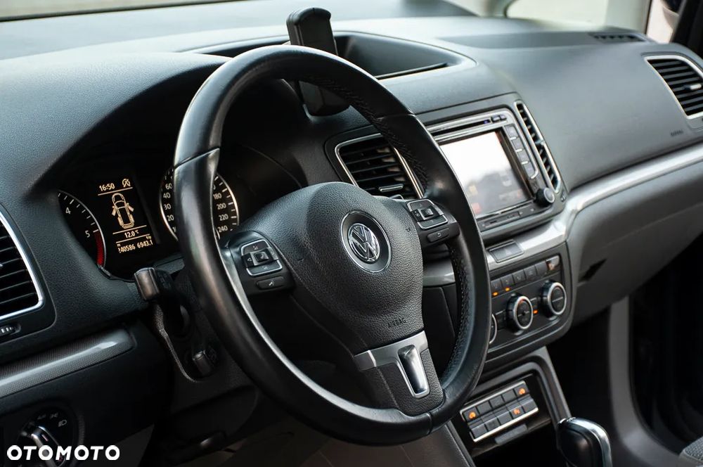 Volkswagen Sharan 2.0 TDI DSG Blue Motion Highline - 21