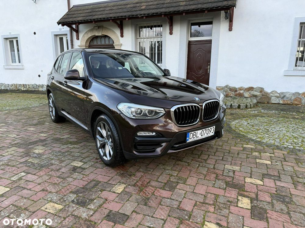 BMW X3 xDrive20i Advantage - 3