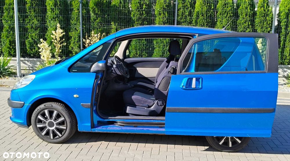 Peugeot 1007 - 7
